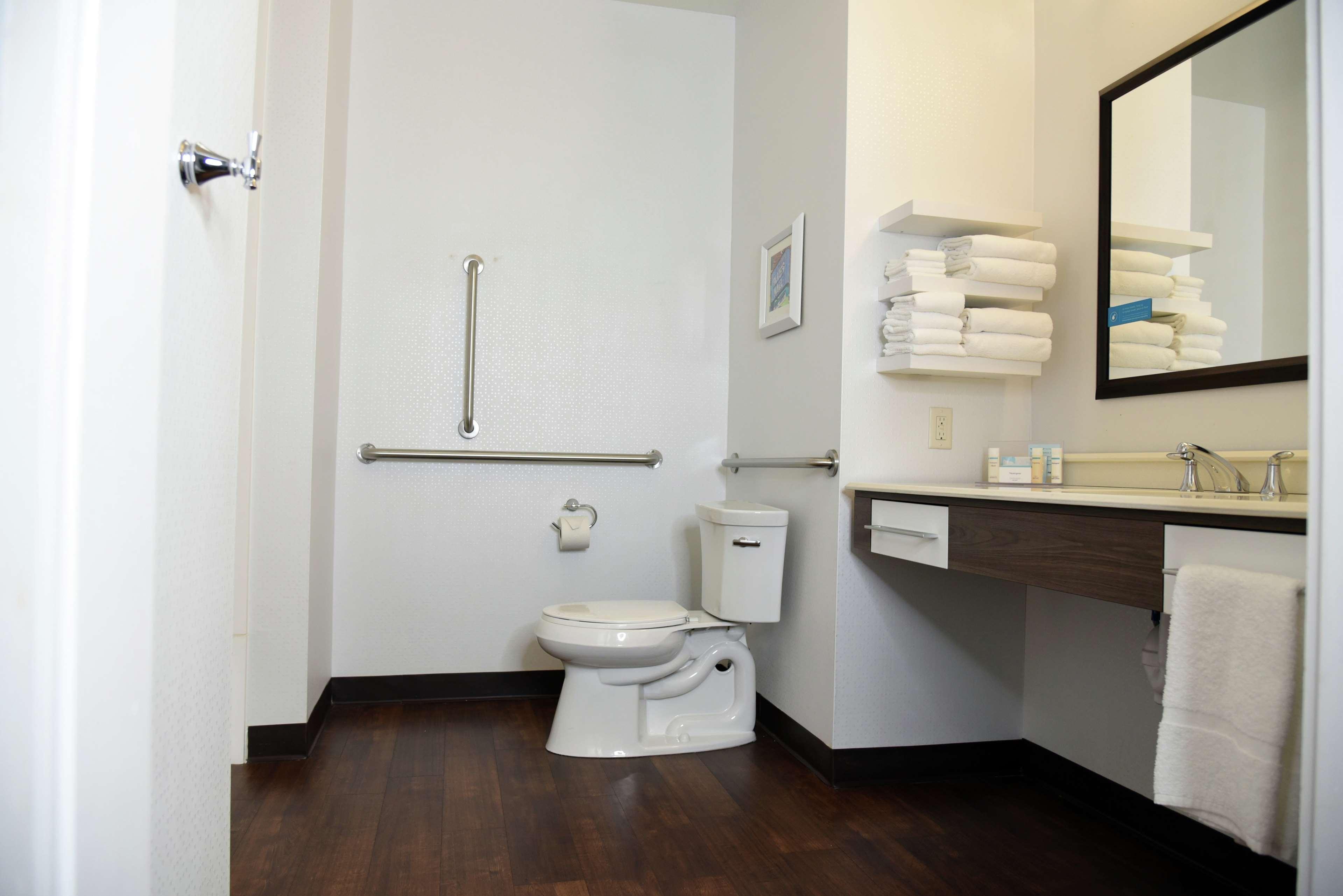 Hampton Inn Kalamazoo Ngoại thất bức ảnh