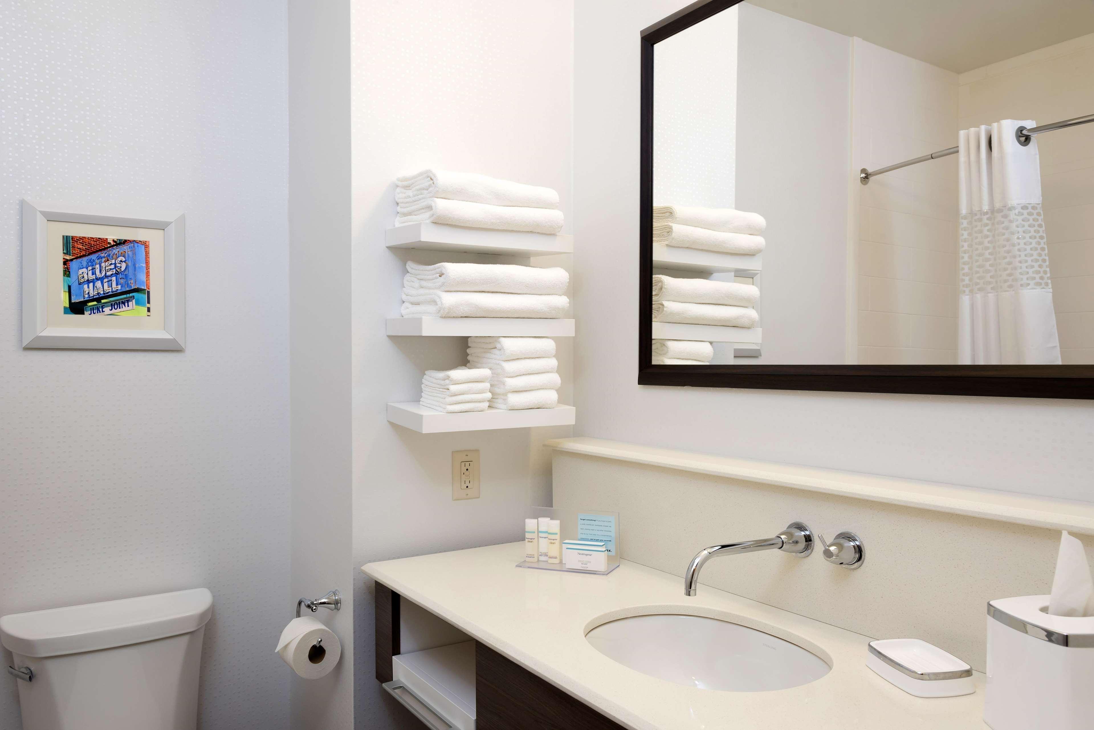 Hampton Inn Kalamazoo Ngoại thất bức ảnh