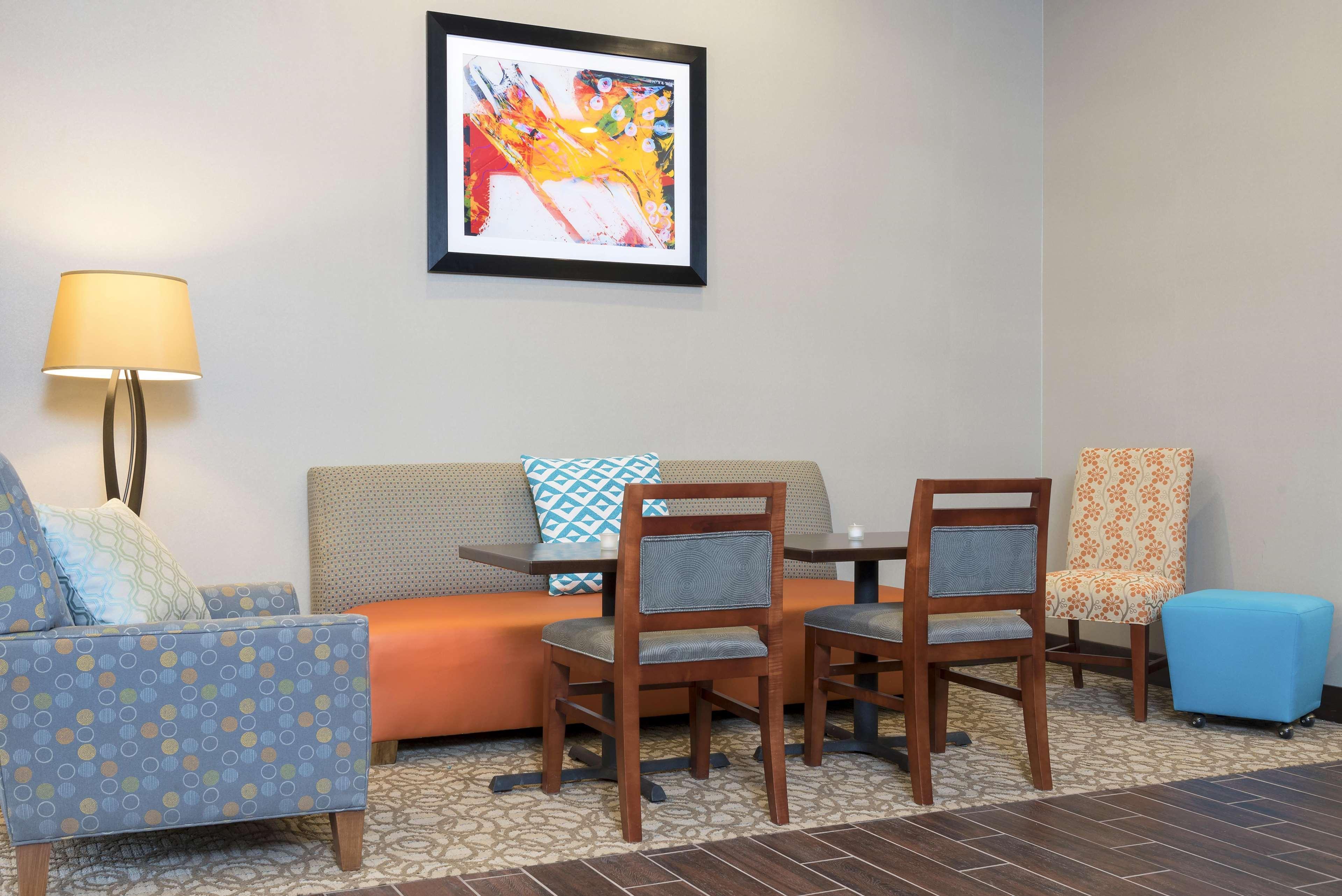 Hampton Inn Kalamazoo Ngoại thất bức ảnh