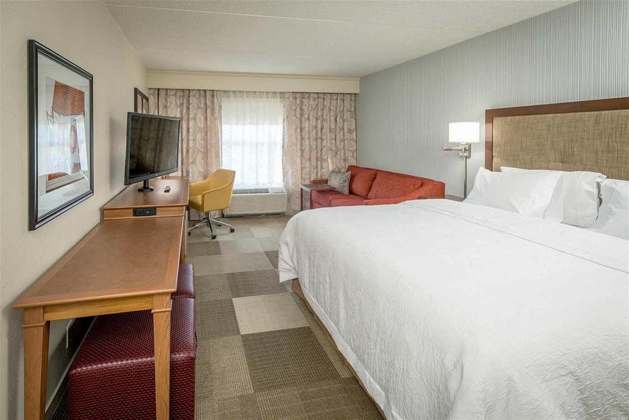 Hampton Inn Kalamazoo Ngoại thất bức ảnh